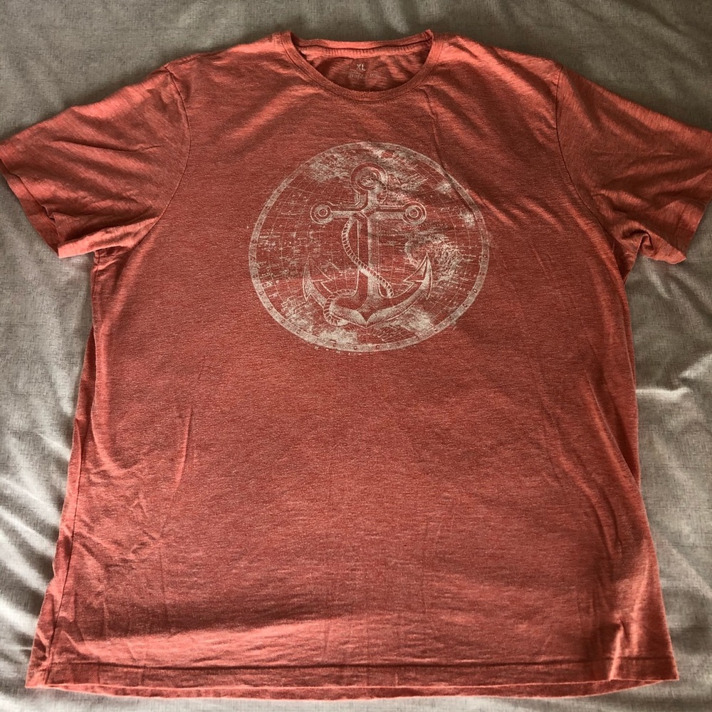 Banana Republic Men’s Orange XL Graphic Tee